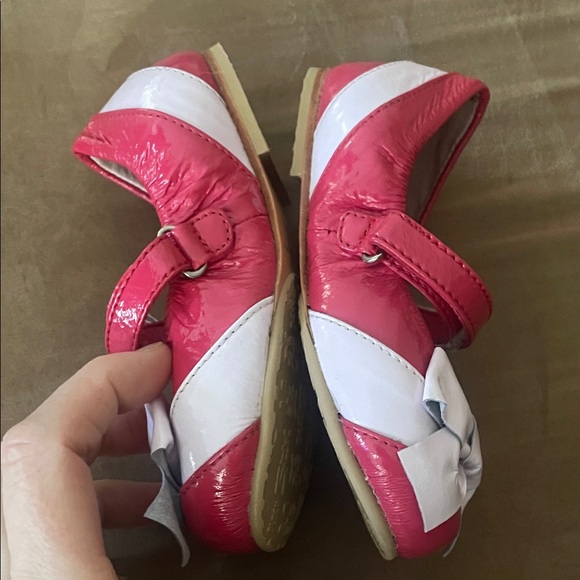 Bloch Pink and White Kids Ballet Flats size 23 little kids vero curio